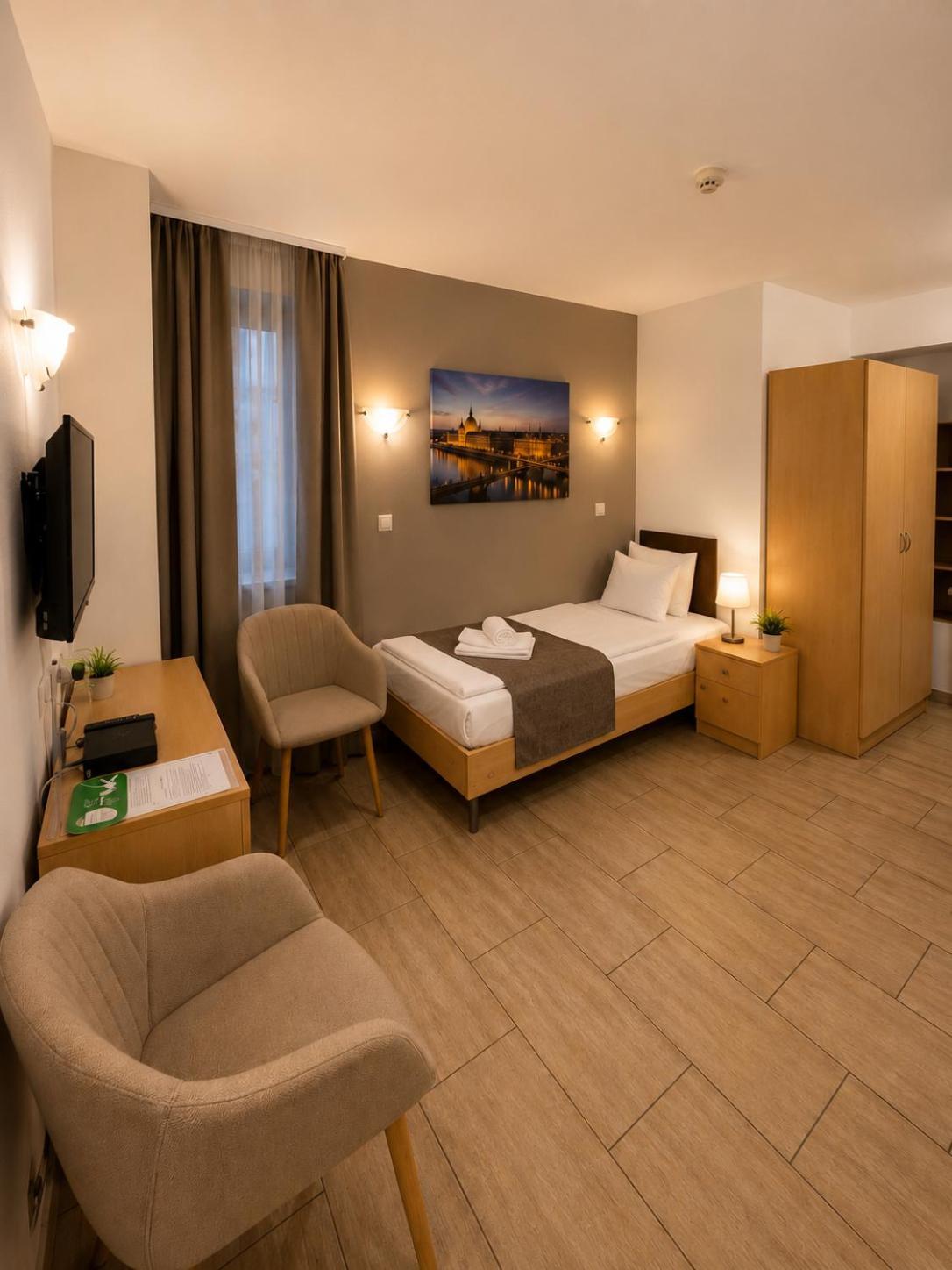 Dreibettzimmer