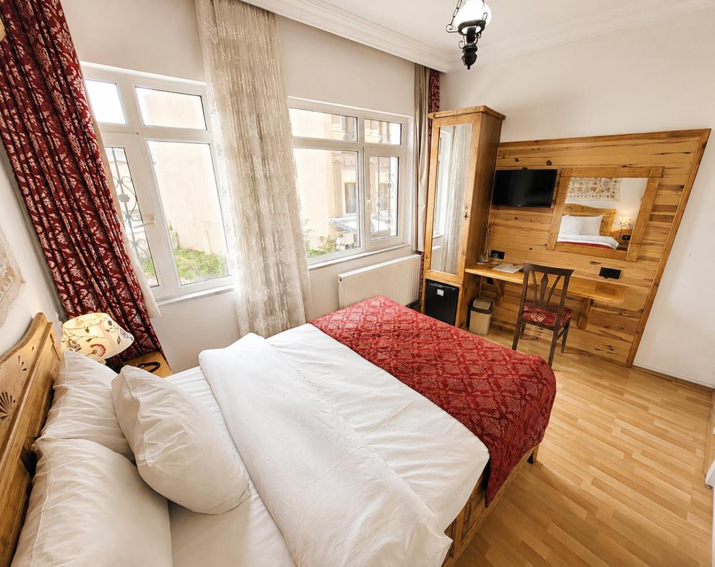 Classic Double Room