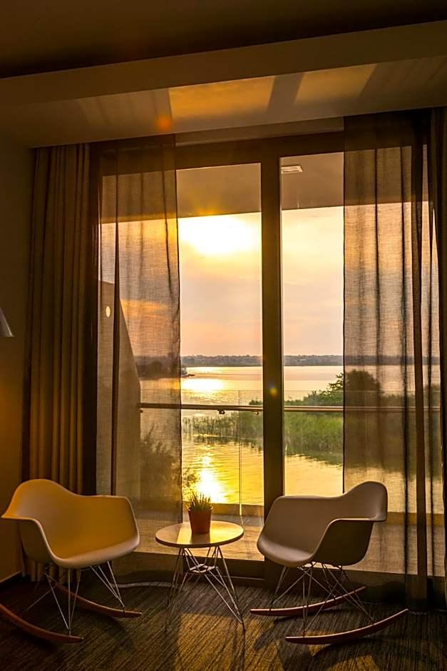 Twin Room Balcony Lake View
