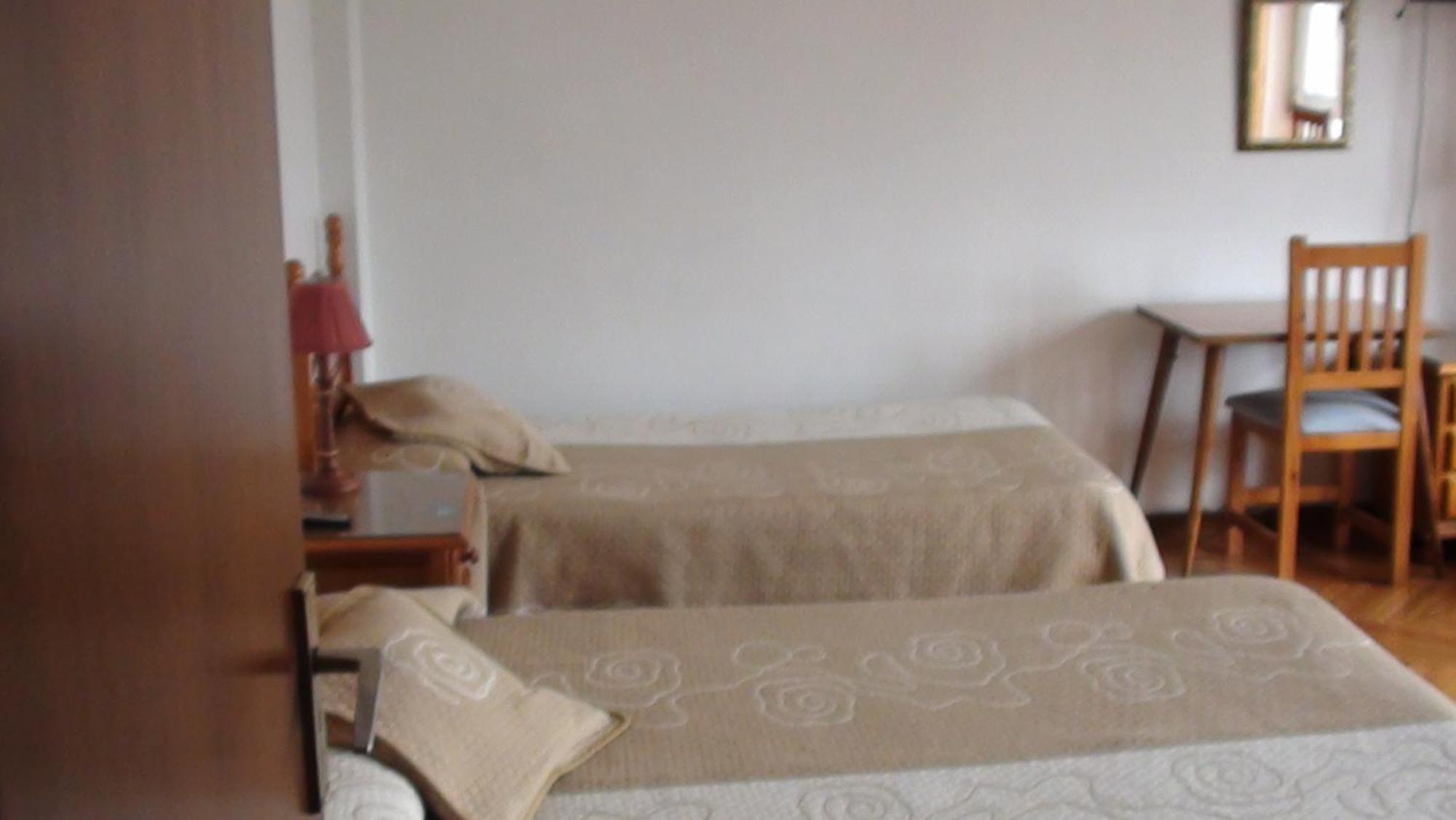 Camera Tripla con Bagno in Comune