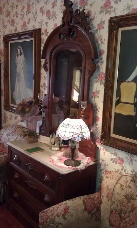 King Suite with Spa Bath,246121369:JPEG