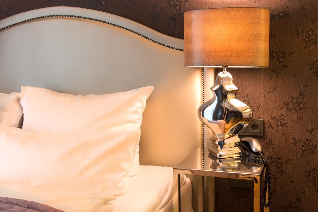 Double Room Light