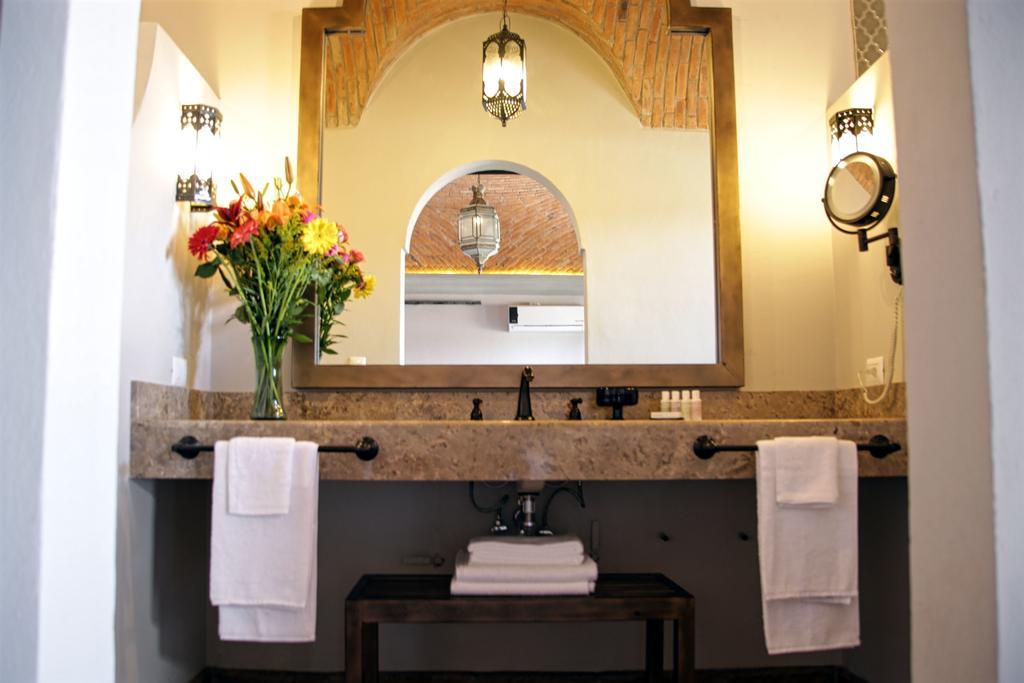 Luxury Suite