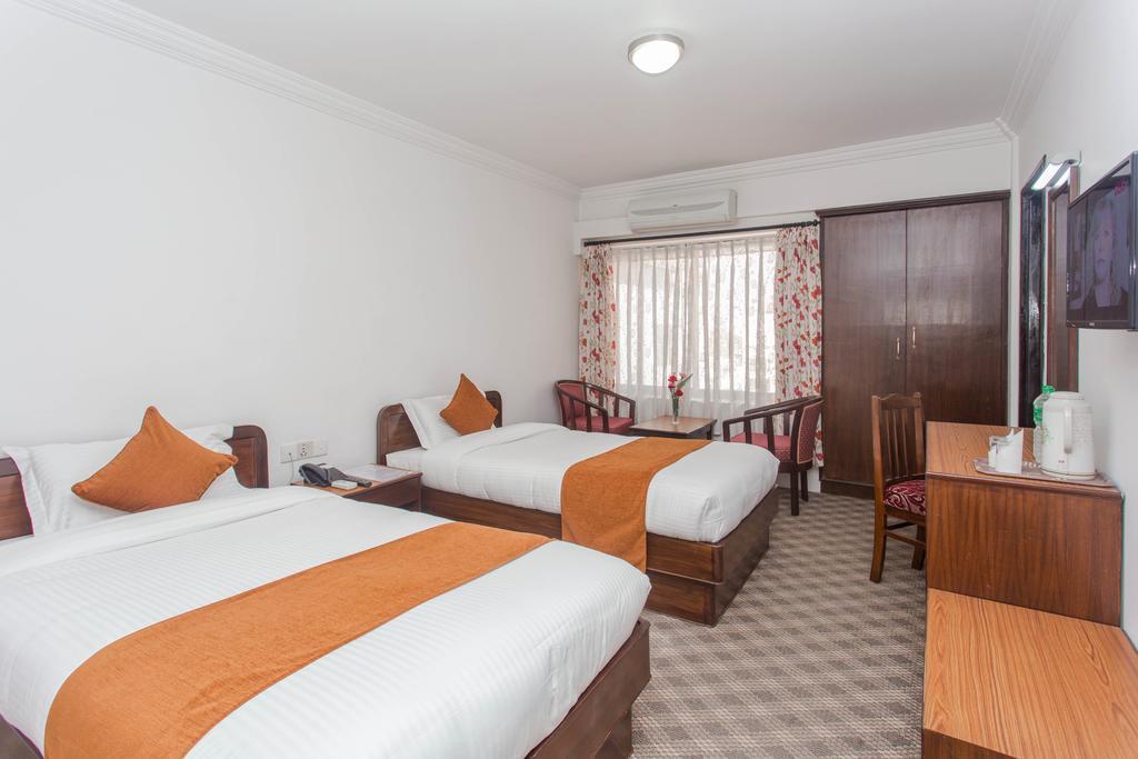 Quarto Deluxe com Cama de Casal ou 2 de Solteiro