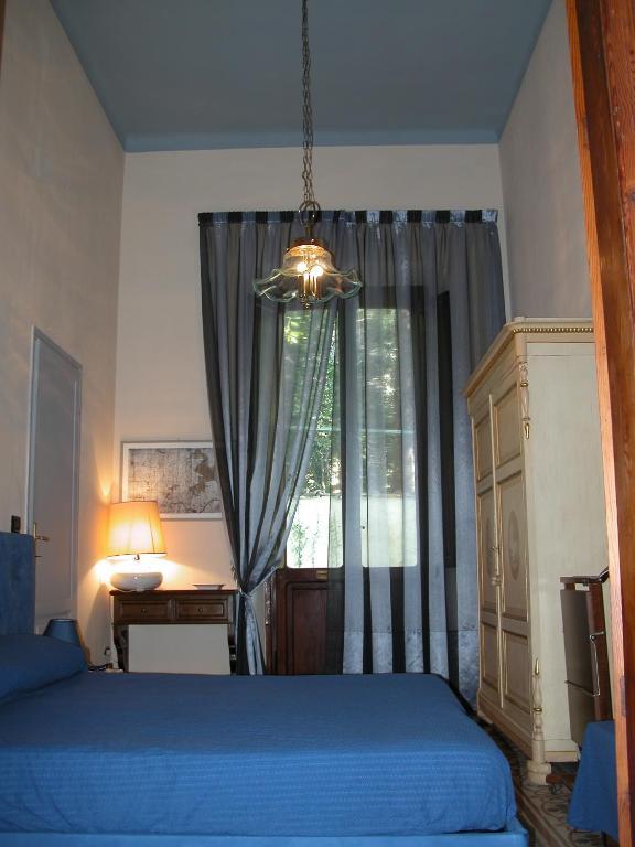 Standard Double Room,43791133:JPEG