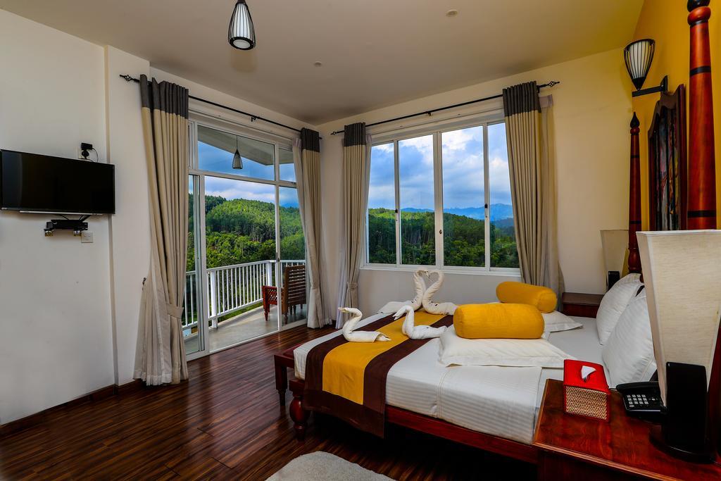 Dreibettzimmer mit Bergblick