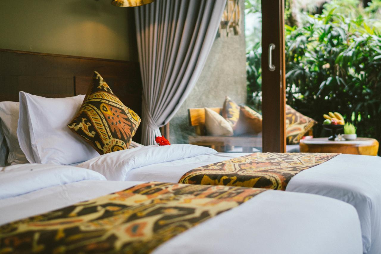 Tropical Deluxe Room