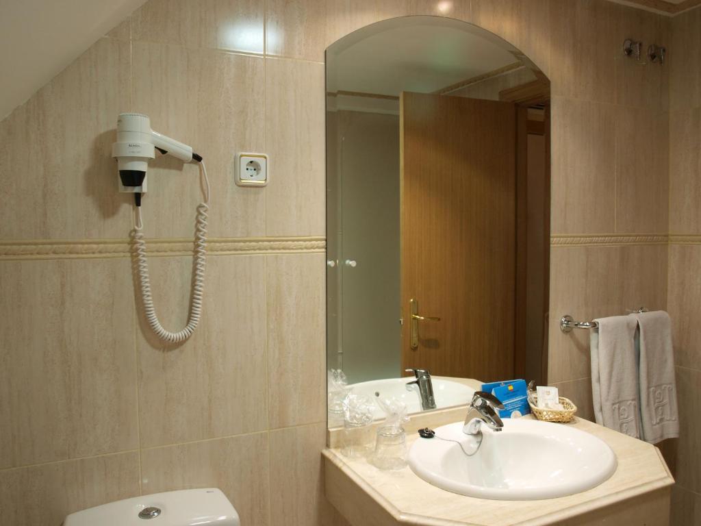 Twin Room with Extra Bed