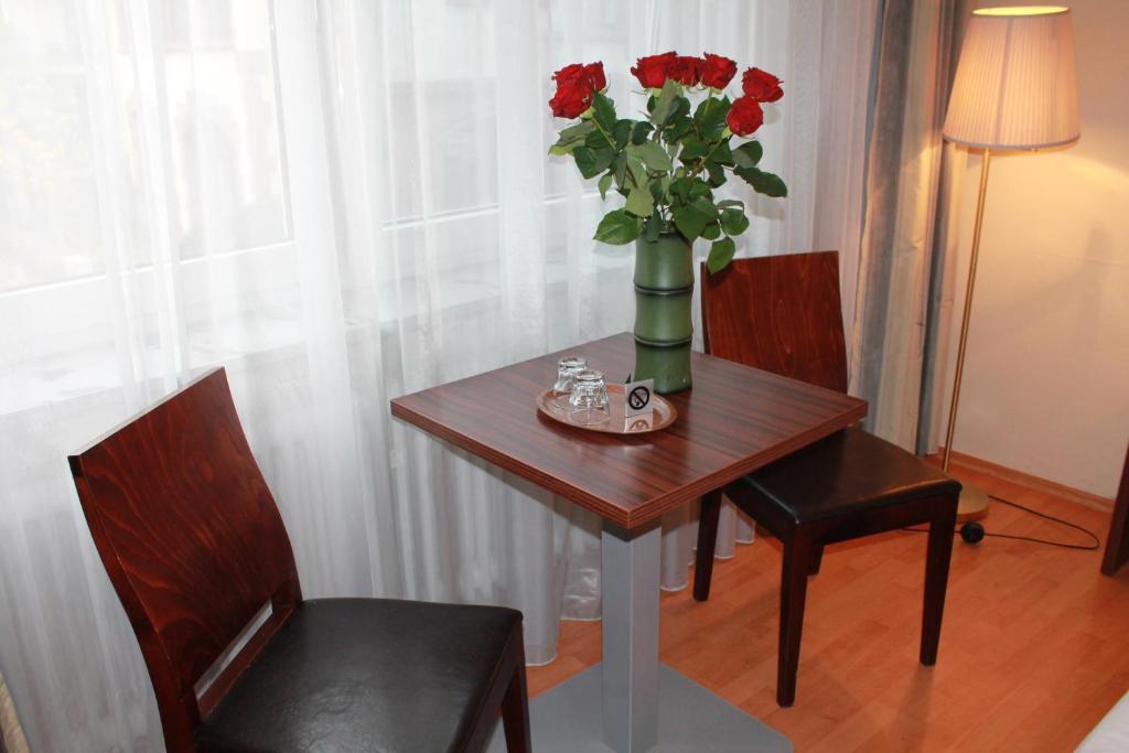 Standard Twin Room,61139824:JPEG