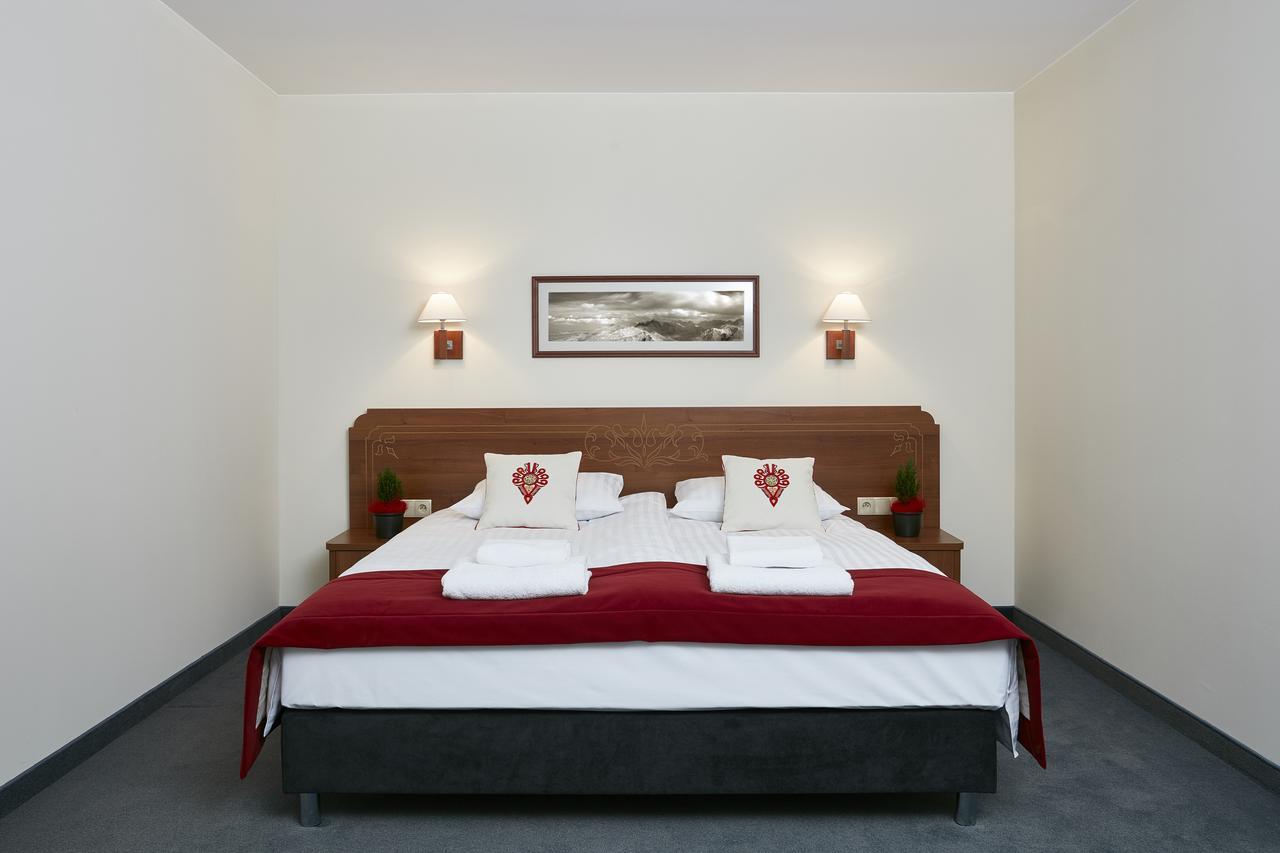 Apartamento de 1 dormitorio con balcón