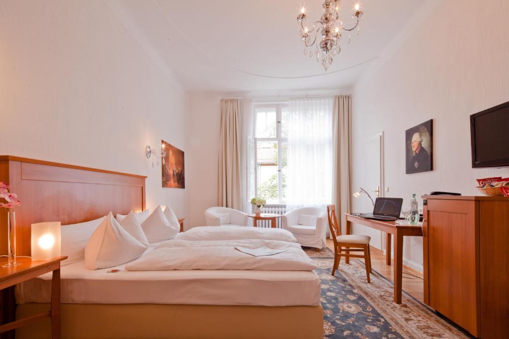 Deluxe Single Room
