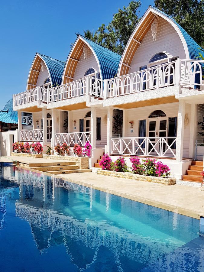 Habitación Doble Deluxe con vistas a la piscina