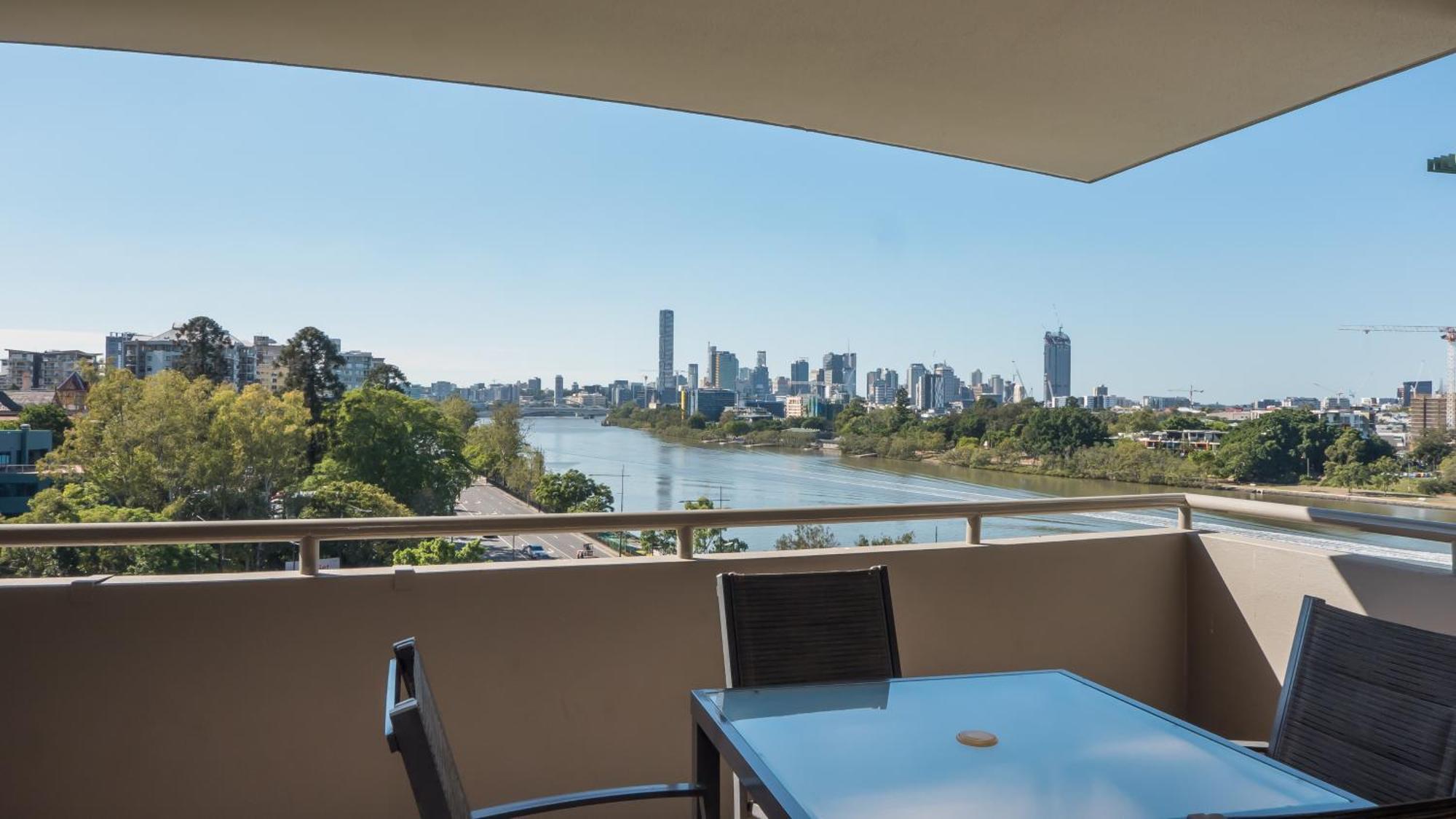 Premier Apartment mit 1 Schlafzimmer und Flussblick