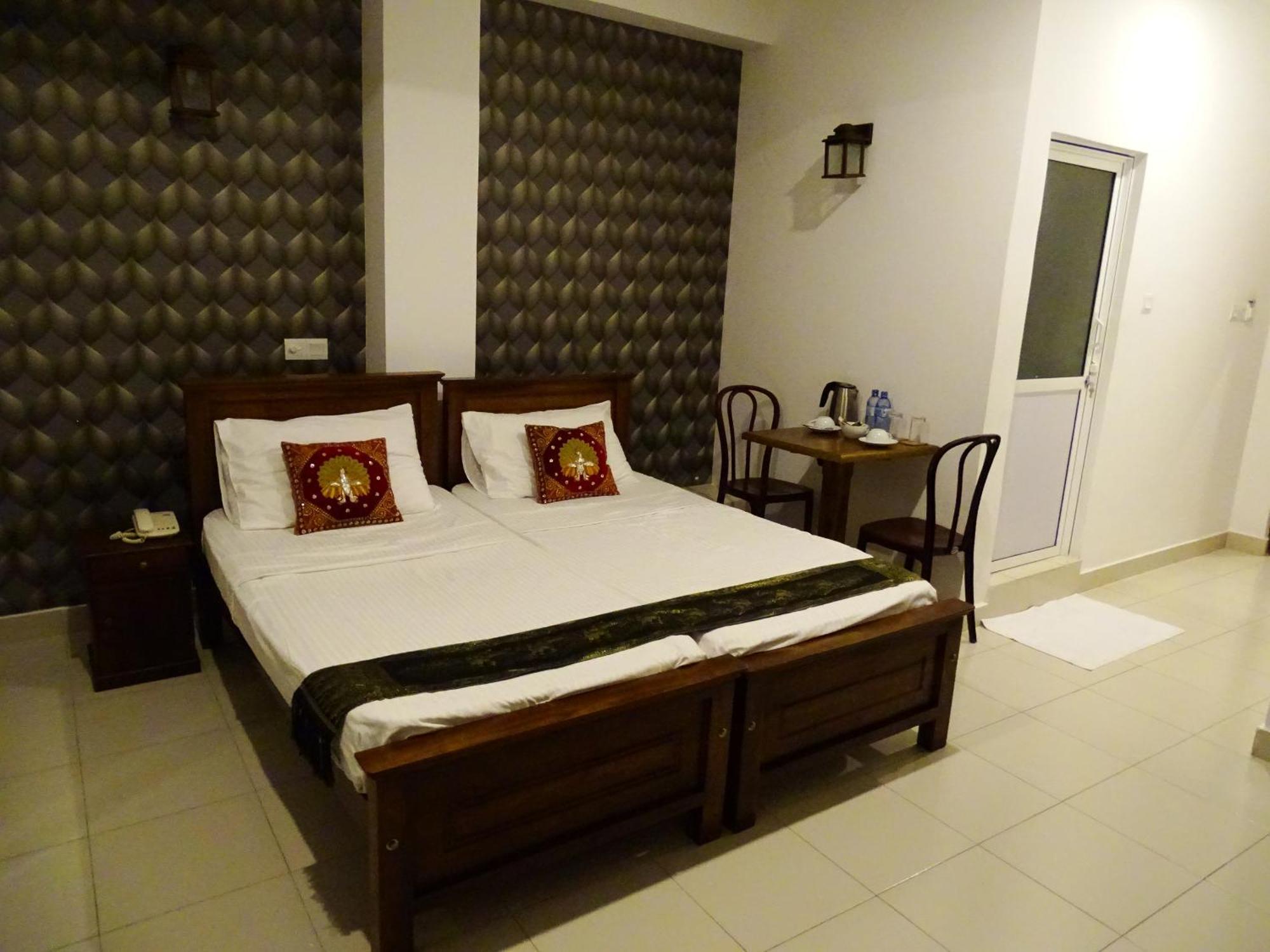 Deluxe Double or Twin Room