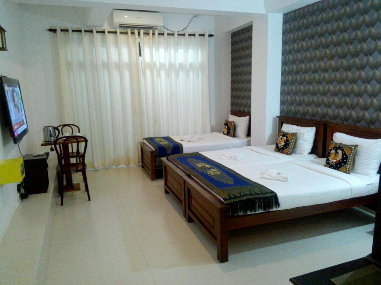 Deluxe Double or Twin Room
