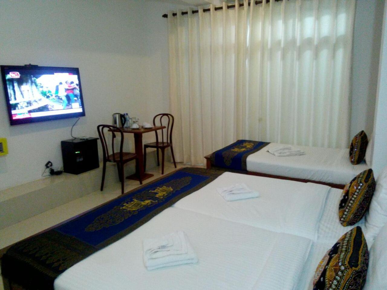 Deluxe Double or Twin Room