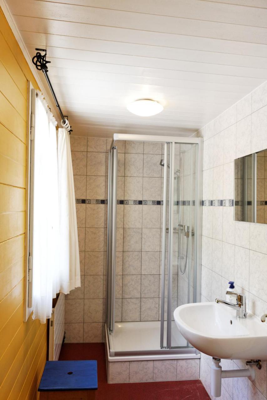 Chambre Double Économique avec Salle de Bains Commune