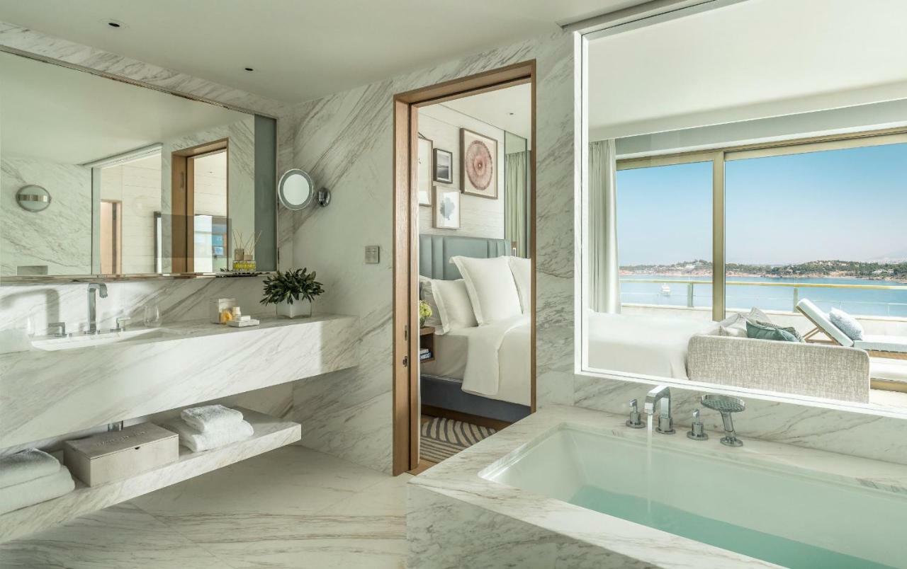 Suite Lit King-Size Exécutive Arion - Vue sur Mer