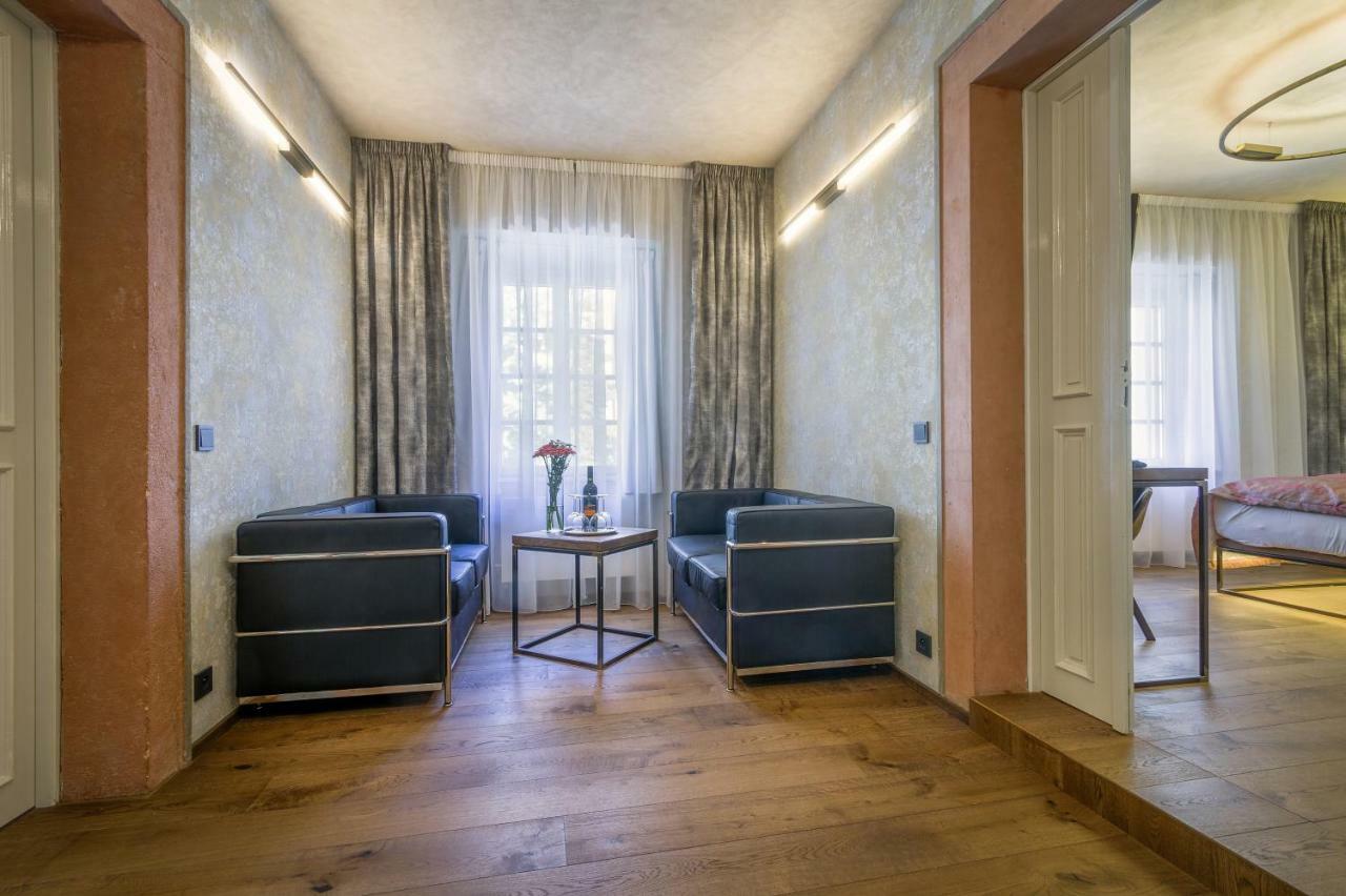 Deluxe Quadruple Room with Two Bedrooms