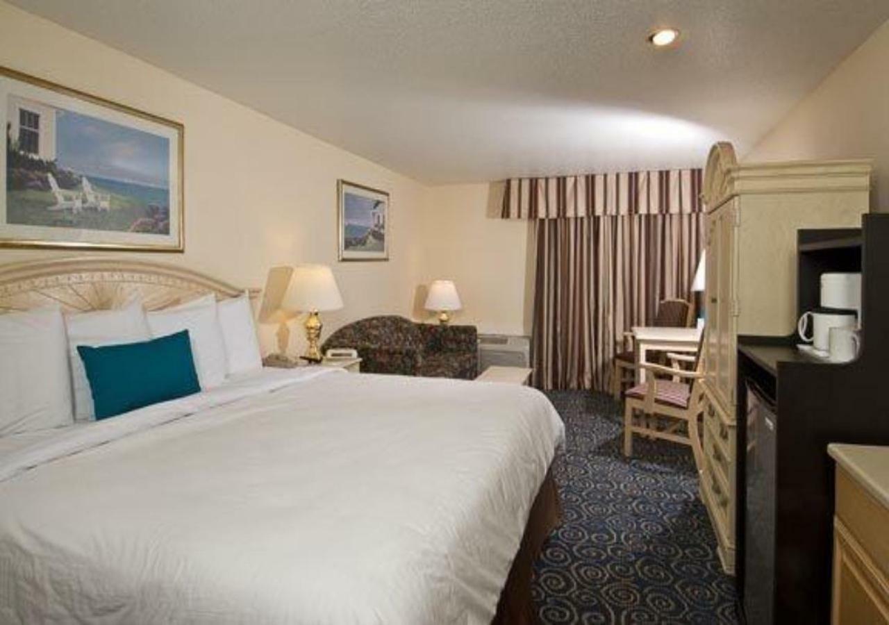 King Suite with Spa Bath and Sofa Bed,846508223:JPEG