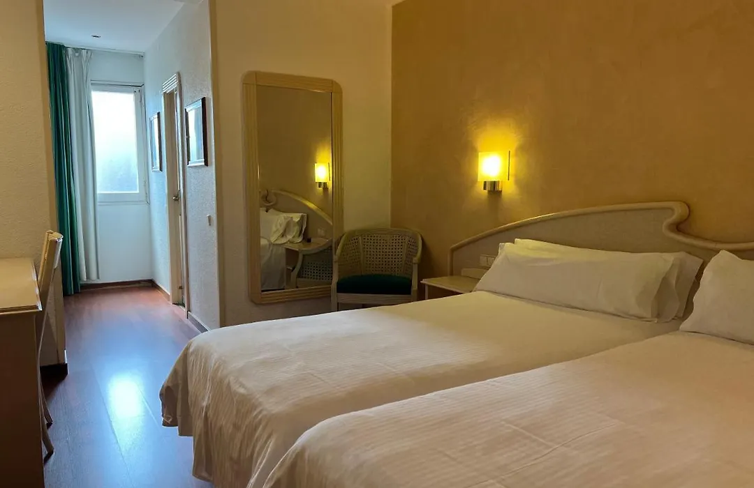 Hotel Lleo-1