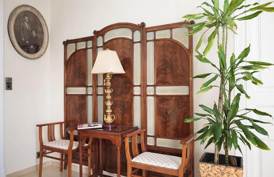Hostal Oliva-1