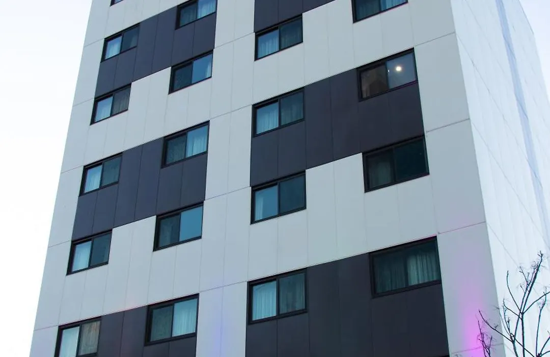 Lic Plaza Hotel-1