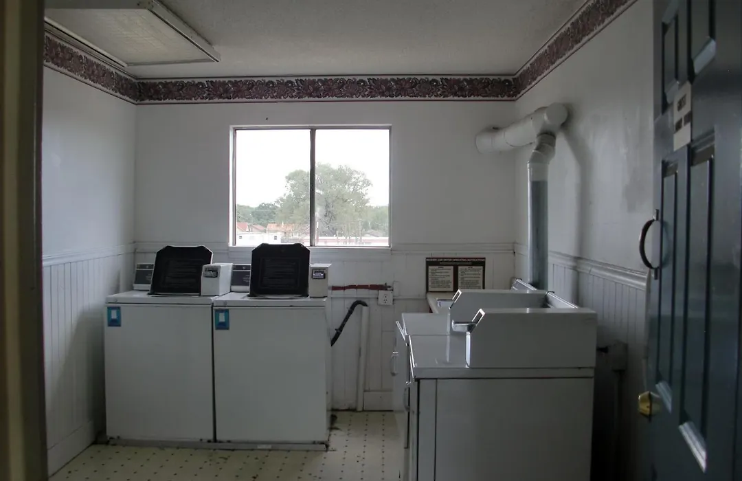 Travelstar Inn & Suites-1