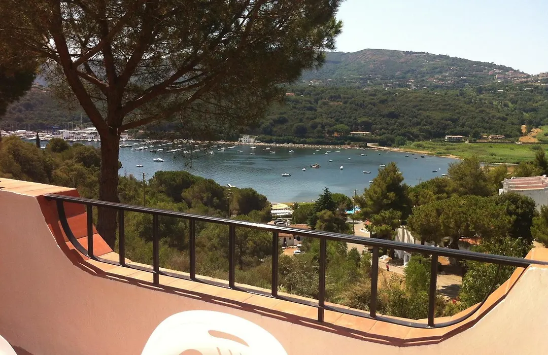 Residence Cala Di Mola-1