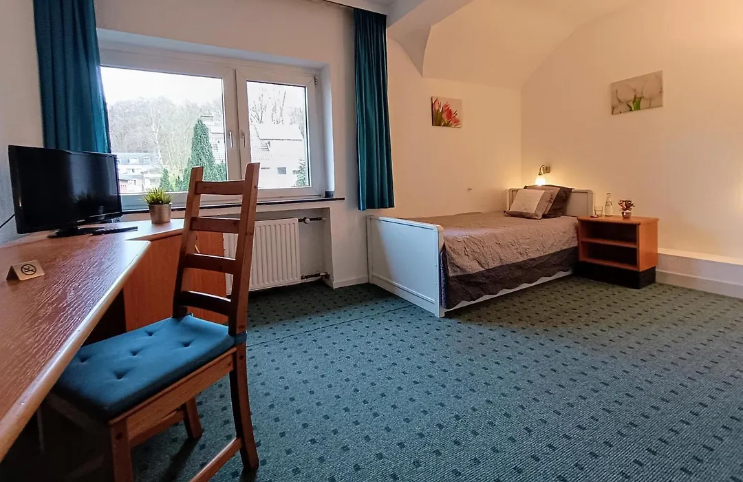 Waldhotel Unterbach-1