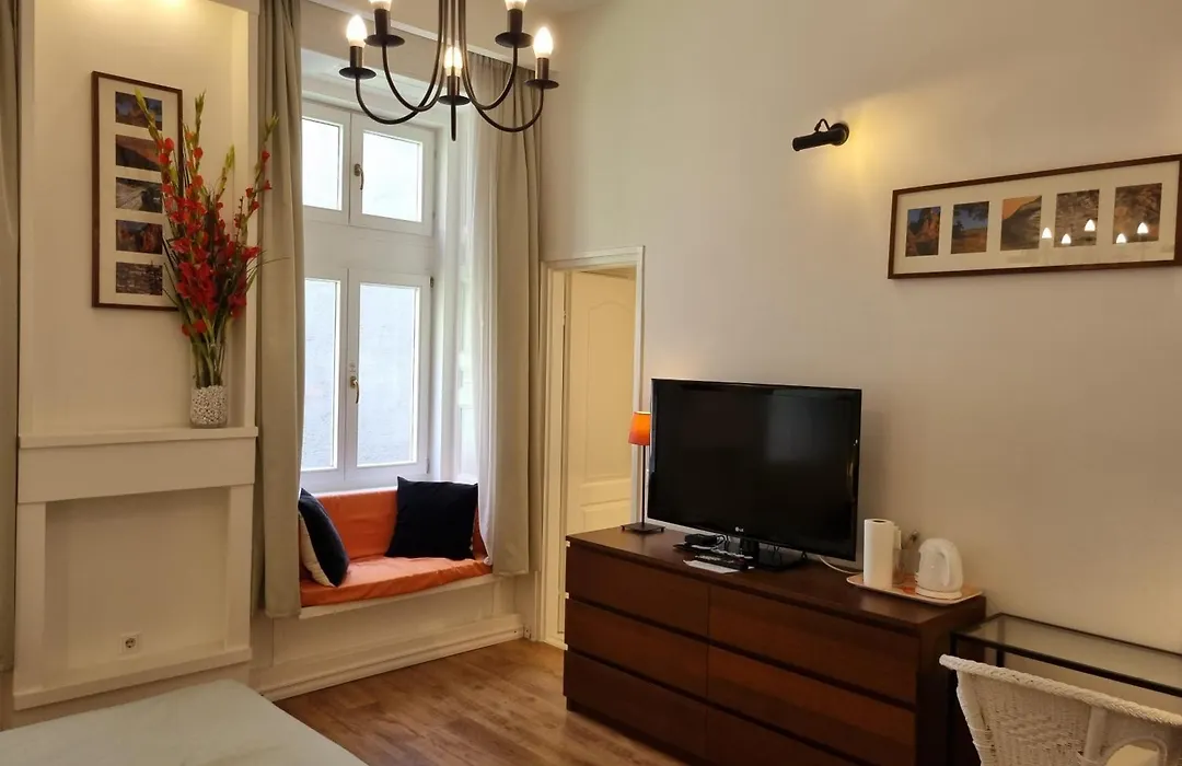 Connection Guesthouse-1