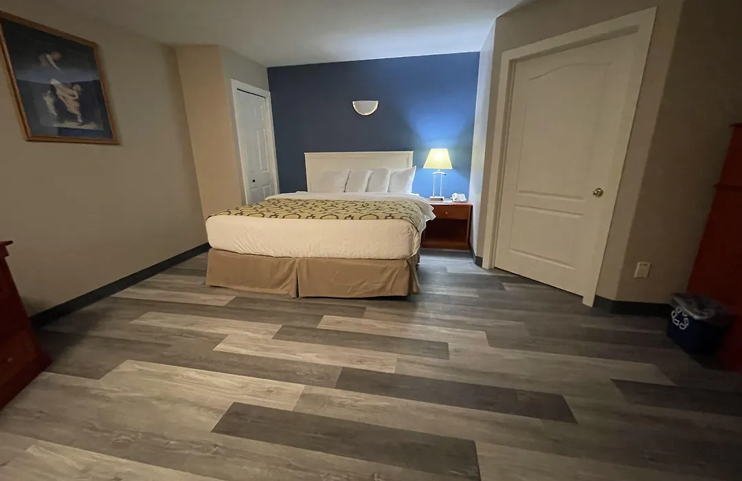White Wolf Inn-1