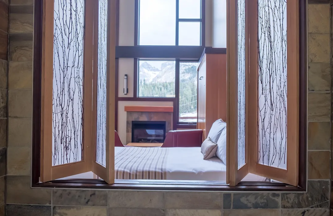 Sunshine Mountain Lodge-1
