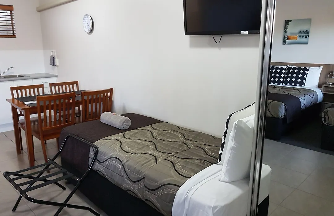 Main Street Motel-1