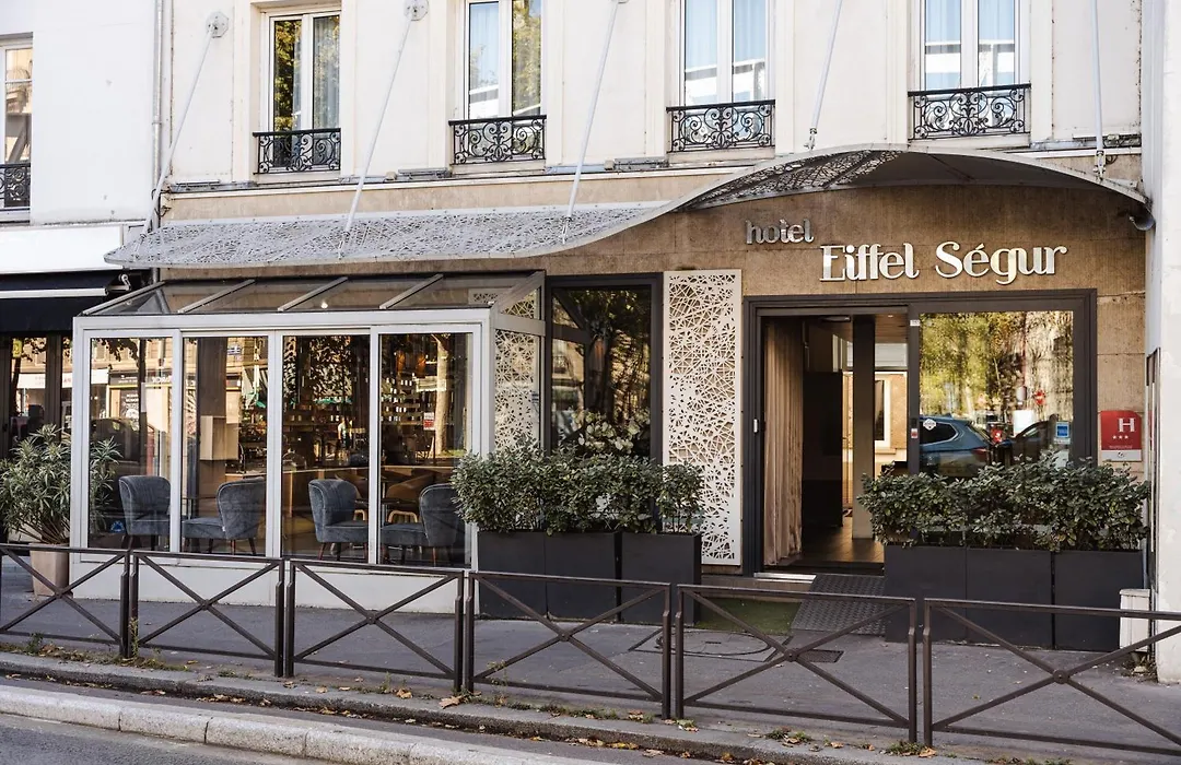 Hôtel Eiffel Segur-1