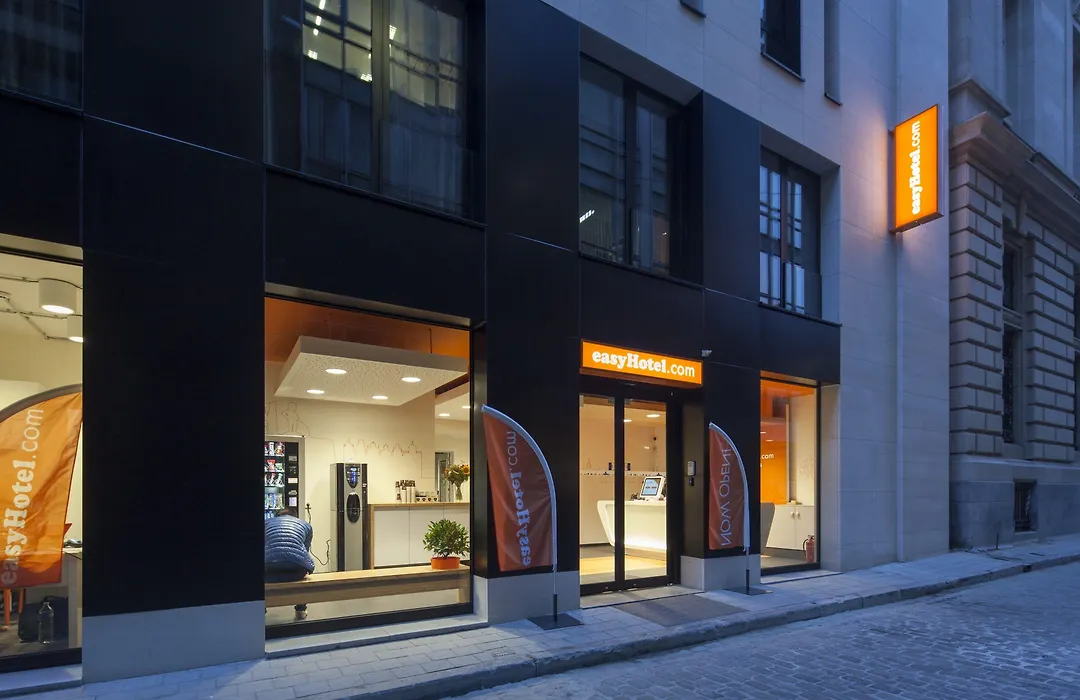 Easyhotel Brussels City Centre-1