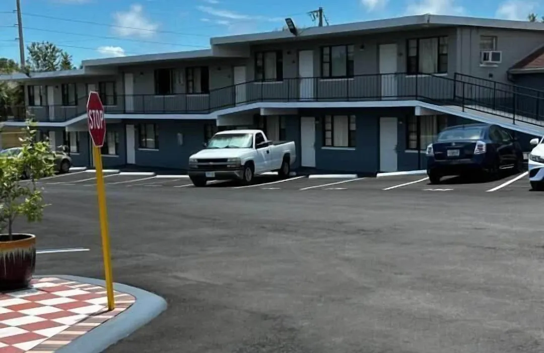Red Carpet Inn Daytona Beach-1