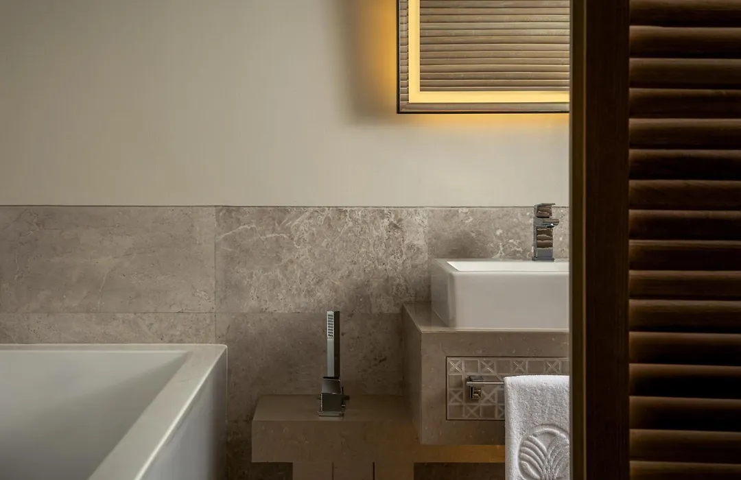 Saadiyat Rotana Resort And Villas-1