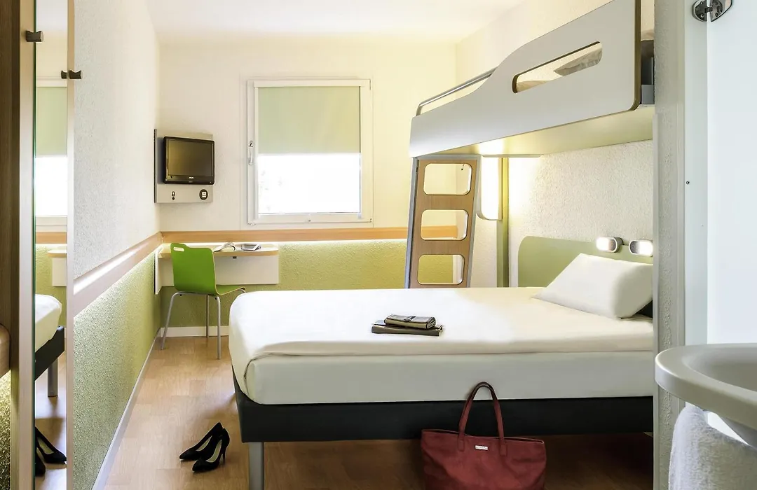 Ibis budget Orléans Sud Comet-1