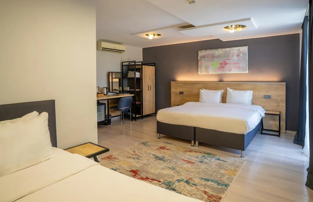 Adresin Hotel-1