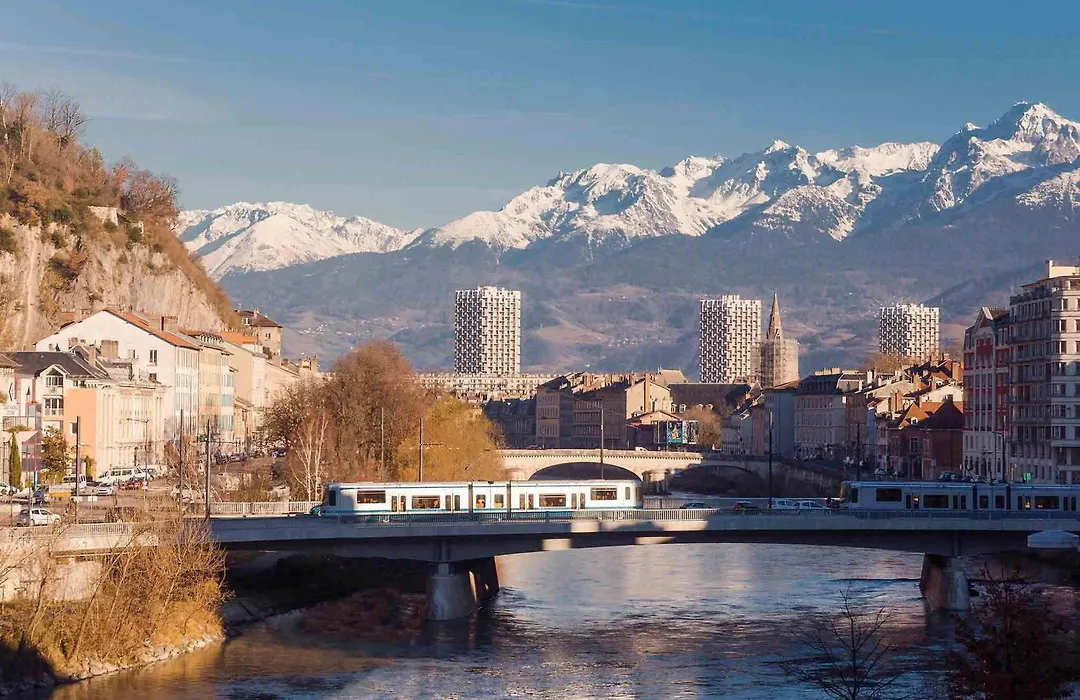 Ibis Grenoble Gare-1