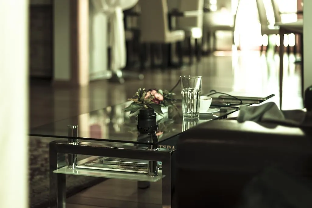 Hotel Ambassador-Berlin Gruenau-1