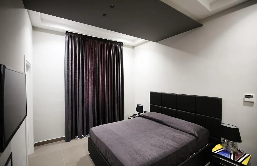 Gramsci Luxury Rooms-1