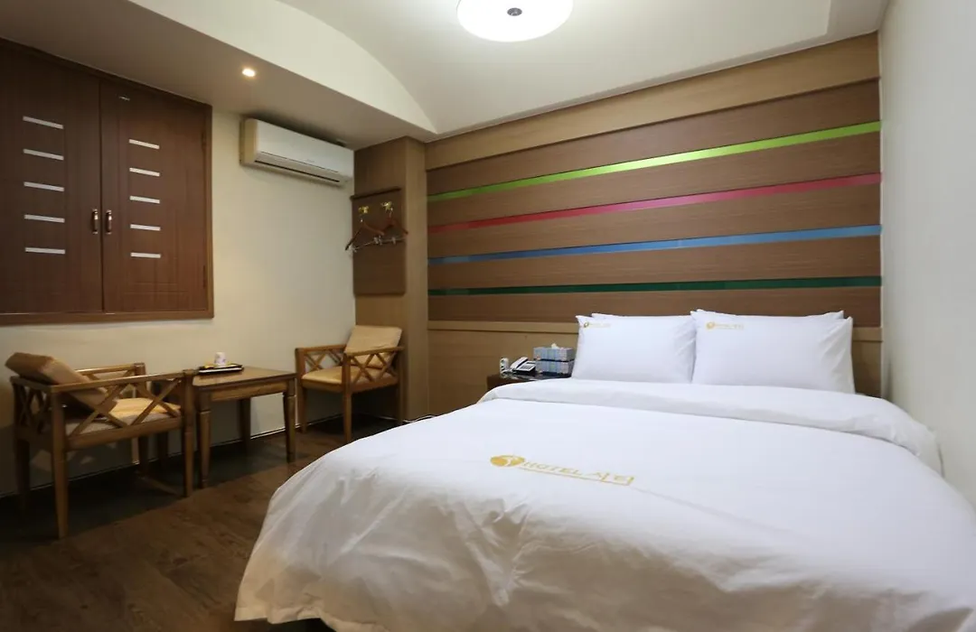 City Park Hotel-1