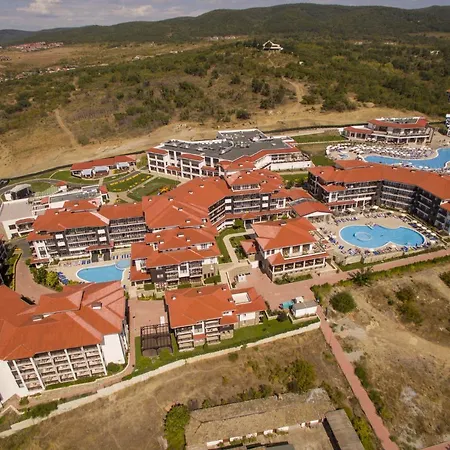Nevis Resort & Aqua Park-3