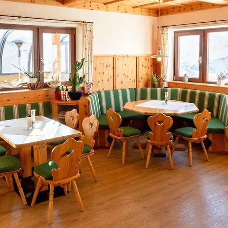 Wallackhaus Regiojet Hotels-3