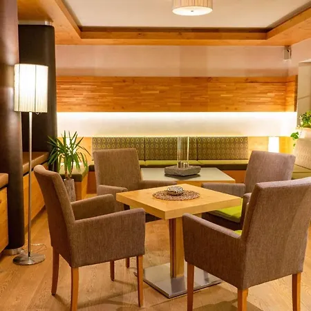 Wallackhaus Regiojet Hotels-2