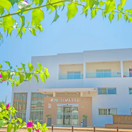 New Famagusta Hotel & Suites-3