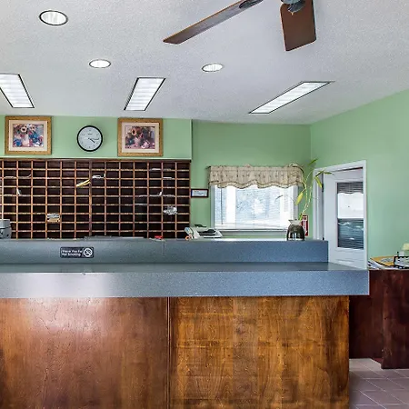 Suburban Extended Stay Abercorn-3