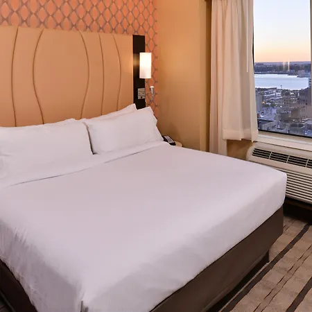 Holiday Inn New York City - Times Square By Ihg-2